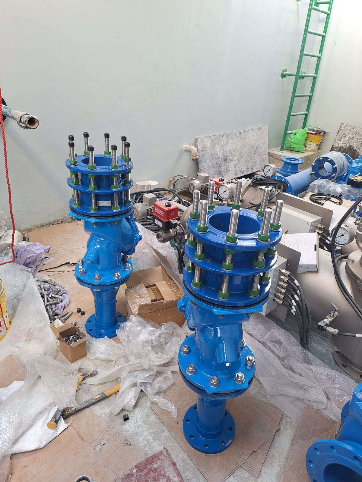 Pump room pipe fittings